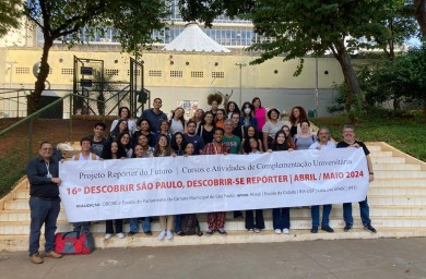 Foto: Bruno Paes Manso profere aula pública inaugural do 16º curso Descobrir São Paulo